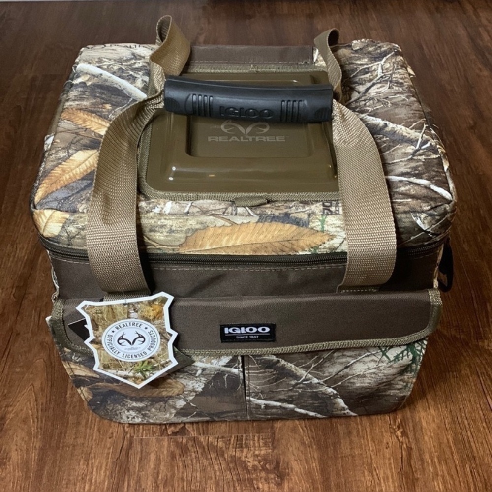 Realtree Large 30 Can Cooler Soft Side Square Igloo Insulated Bag Camouflage NWT
